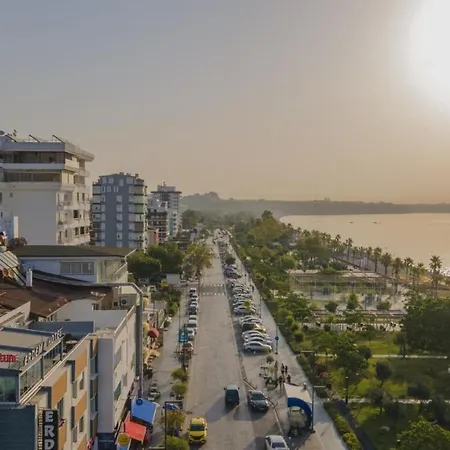 Lejlighed Flat W Balcony 3 Min To Konyaalti Beach In