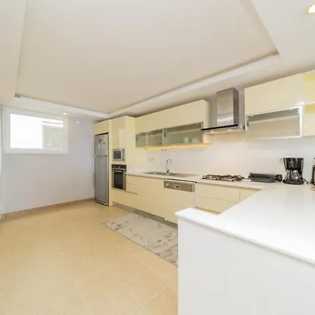 Flat W Balcony 3 Min To Konyaalti Beach In