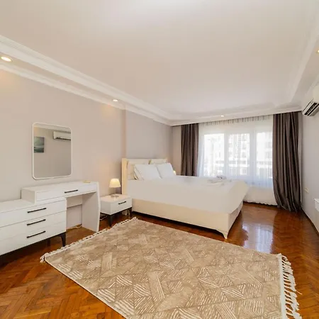 Flat W Balcony 3 Min To Konyaalti Beach In Antalya